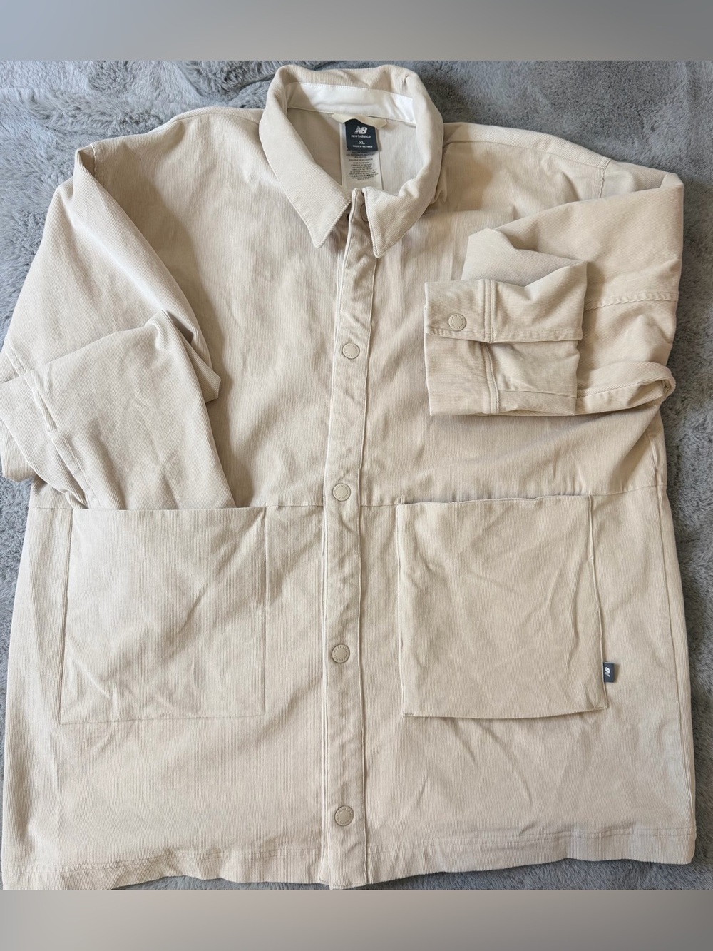 New Balance Corduroy Overshirt Jacket Beige Men XL Streetwear Gorpcore Utility